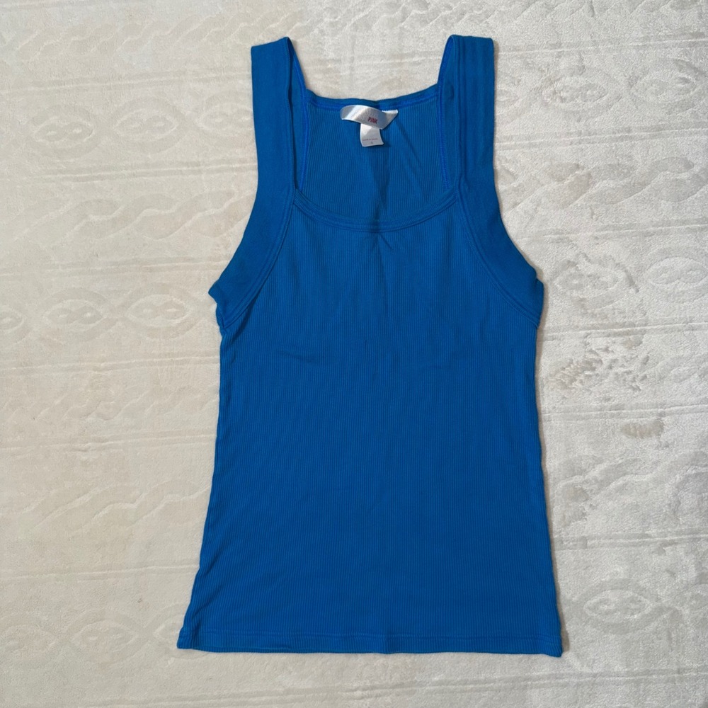 Victoria's Secret pink Y2K tank top